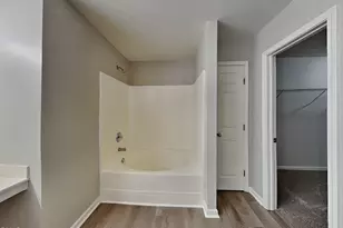 1609 Extine Ln, Raleigh, NC 27610 - Photo 9