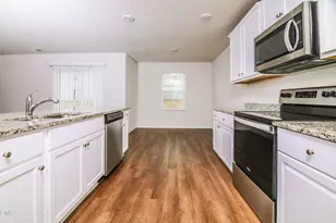 336 Gourd St, Zebulon, NC 27597 - Photo 7