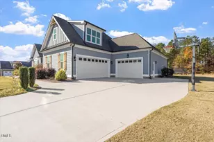 1620 Sweetwater Ln, Raleigh, NC 27610 - Photo 5