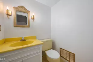 701 N Carr St, Mebane, NC 27302 - Photo 17