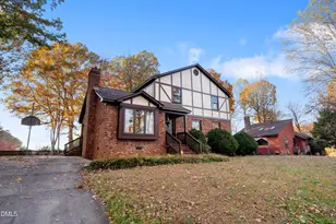 701 N Carr St, Mebane, NC 27302 - Photo 1