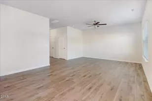 122 Continental Ln, Smithfield, NC 27577 - Photo 9