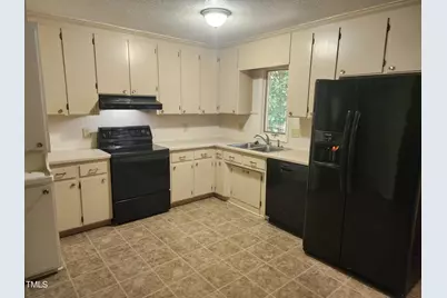 3304 Boulder Court, Raleigh, NC 27607 - Photo 3