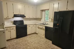 3304 Boulder Ct, Raleigh, NC 27607 - Photo 3