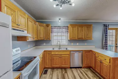 111 Fox Crossing Drive, Roxboro, NC 27574 - Photo 11