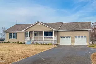 111 Fox Crossing Dr, Roxboro, NC 27574 - Photo 1