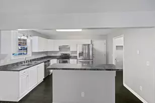 2734 Sunnybrook Dr, Sanford, NC 27330 - Photo 11