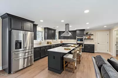 509 Oakland Drive, Raleigh, NC 27609 - Photo 9