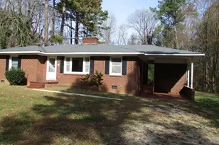 424 Halifax St, Warrenton, NC 27589 - Photo 1