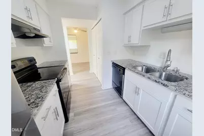 5817 Shady Grove Circle, Raleigh, NC 27609 - Photo 17