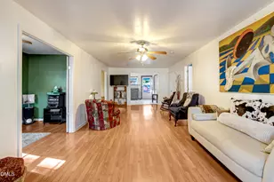 509 N Clark St, Henderson, NC 27536 - Photo 7