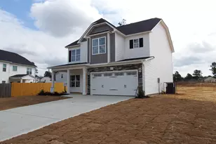 4721 Scenic Pines Dr, Hope Mills, NC 28348 - Photo 3