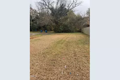 106 N Jackson Street, Dunn, NC 28334 - Photo 3