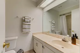 2202 Huntington Rd, Burlington, NC 27215 - Photo 15