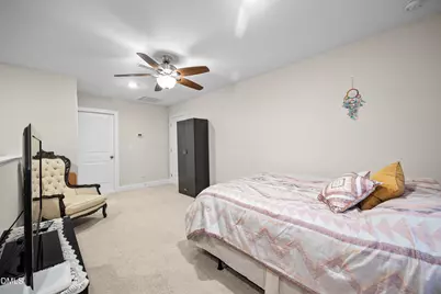 33 Village Walk Drive, Chapel Hill, NC 27517 - Photo 31