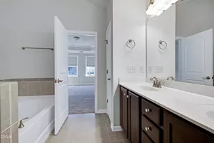 2005 Valleystone Dr, Cary, NC 27519 - Photo 27