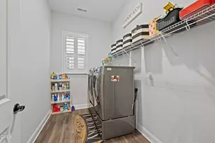 2017 Abbeyhill Dr, Raleigh, NC 27610 - Photo 17