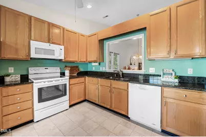 113 Breakers Place, Cary, NC 27511 - Photo 9