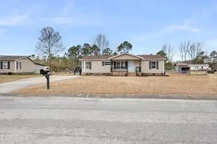 1410 Darby Dr, Raeford, NC 28376 - Photo 5