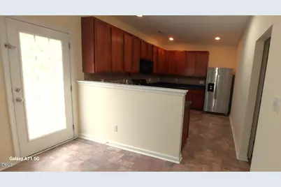 201 Jasper Point Drive, Holly Springs, NC 27540 - Photo 5