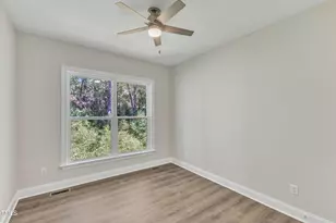 900 SW Maynard Rd, Cary, NC 27511 - Photo 17