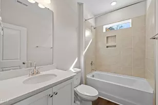 902 SW Maynard Rd, Cary, NC 27511 - Photo 17