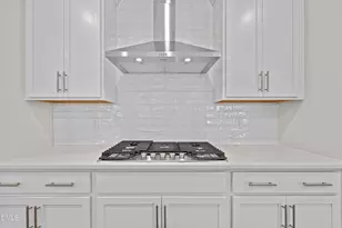 902 SW Maynard Rd, Cary, NC 27511 - Photo 29