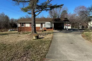 570 Smith Edwards Rd, Kernersville, NC 27284 - Photo 1