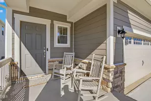 136 Azalea Vw Wy, Holly Springs, NC 27540 - Photo 3