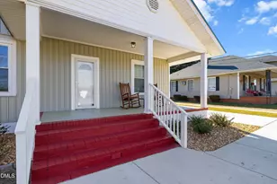 403 W E St, Erwin, NC 28339 - Photo 5