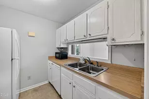 3401 Mill Run, Raleigh, NC 27612 - Photo 7