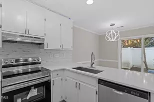 3900 Sterling Pointe Dr, Winterville, NC 28590 - Photo 9