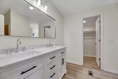 4146 Tobacco Road, Eastover, NC 28312 - Photo 17