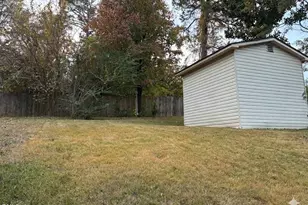 4642 Cheltenham Rd, Fayetteville, NC 28304 - Photo 13