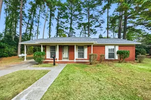 208 Starhill Ave, Fayetteville, NC 28303 - Photo 1