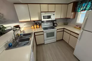 400 Virginia Ave, Carolina Beach, NC 28428 - Photo 11