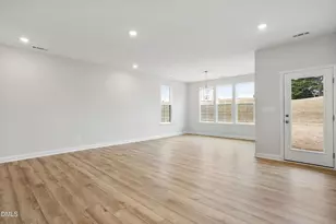 424 White Oak Gdn Wy, Garner, NC 27529 - Photo 3