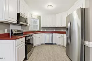 301 Towbridge Ln, Goldsboro, NC 27534 - Photo 13