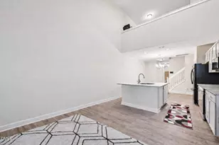 1018 Abbott St, Mebane, NC 27302 - Photo 5