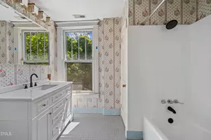 116 Hawthorne Rd, Raleigh, NC 27605 - Photo 29