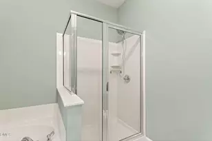 4594 Love Dr, Greensboro, NC 27406 - Photo 17