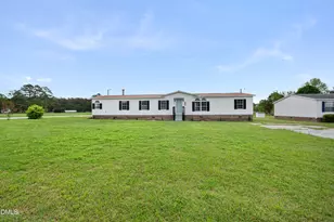 2048 Towncrier Dr, Kinston, NC 28504 - Photo 7