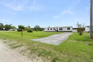 2048 Towncrier Dr, Kinston, NC 28504 - Photo 5