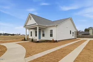 126 Mason St, Princeton, NC 27569 - Photo 5