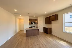 88 W Coulter Ct, Selma, NC 27576 - Photo 3