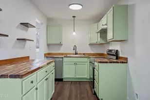 1207 Jackson St, Burlington, NC 27217 - Photo 11