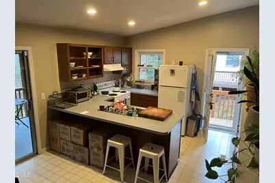 6117 Bellow Street, Raleigh, NC 27609 - Photo 9