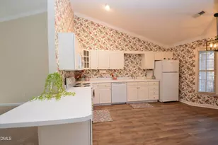 2913 Alamance Rd, Burlington, NC 27215 - Photo 11