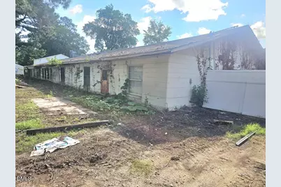 310 N Dr M L King Jr Avenue, Enfield, NC 27823 - Photo 5