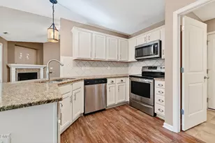 235 Highcroft Cir, Benson, NC 27504 - Photo 5